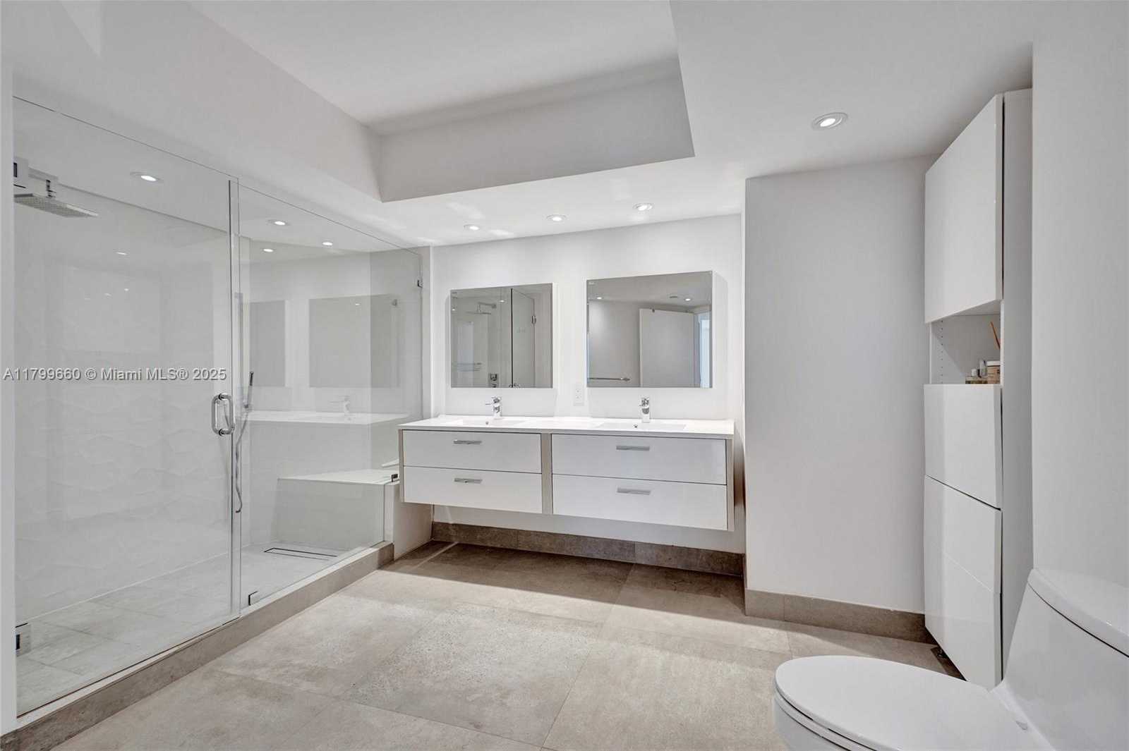 Small Image of 3598 YACHT CLUB DR #1101, Aventura Number 26