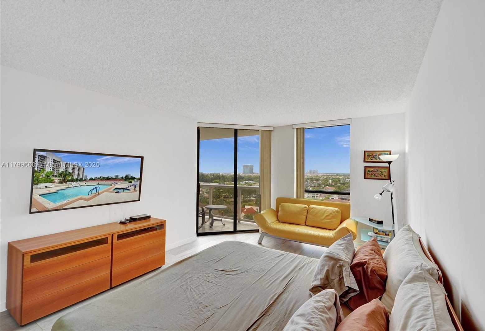 Small Image of 3598 YACHT CLUB DR #1101, Aventura Number 29