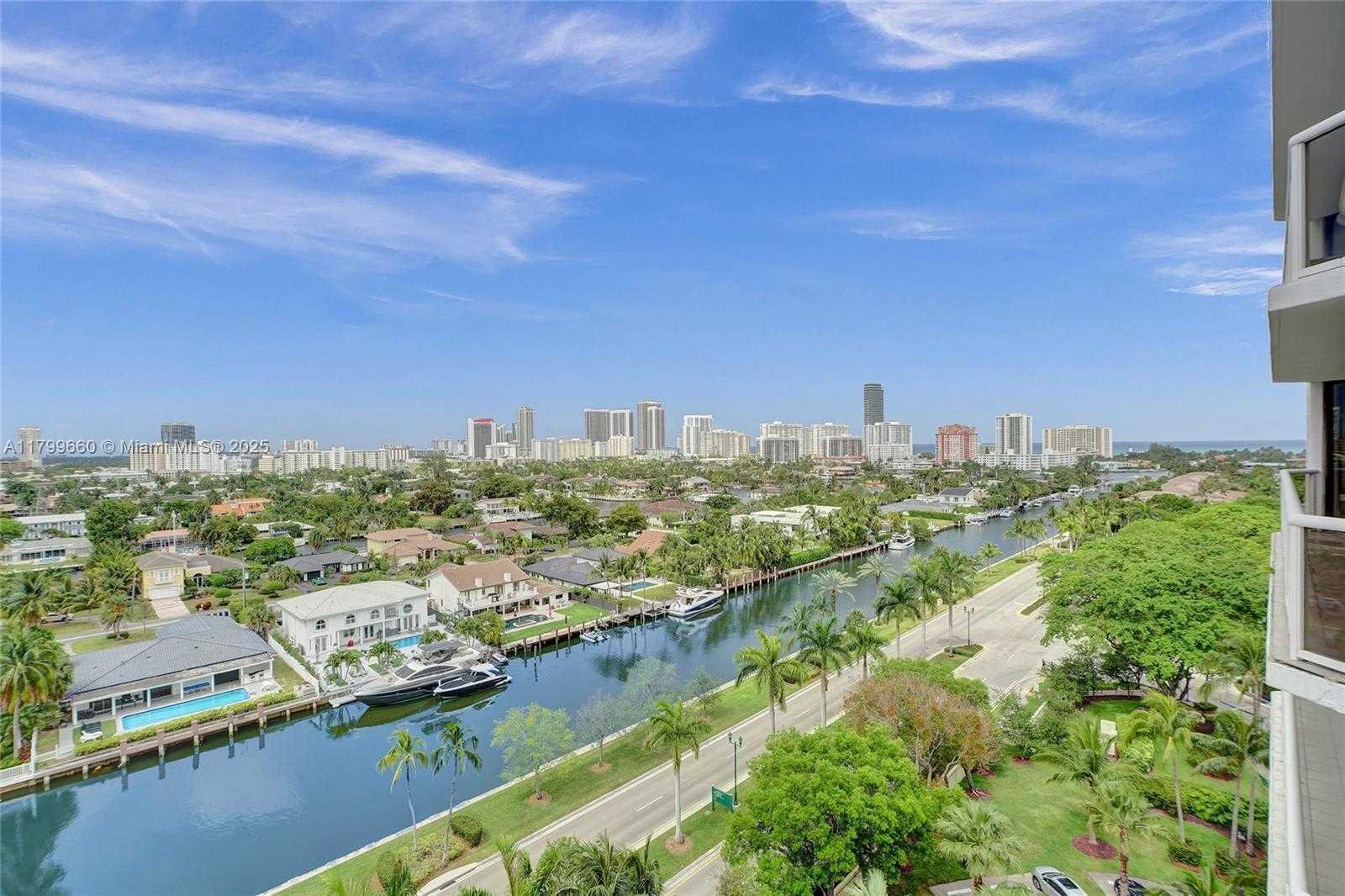 Small Image of 3598 YACHT CLUB DR #1101, Aventura Number 34