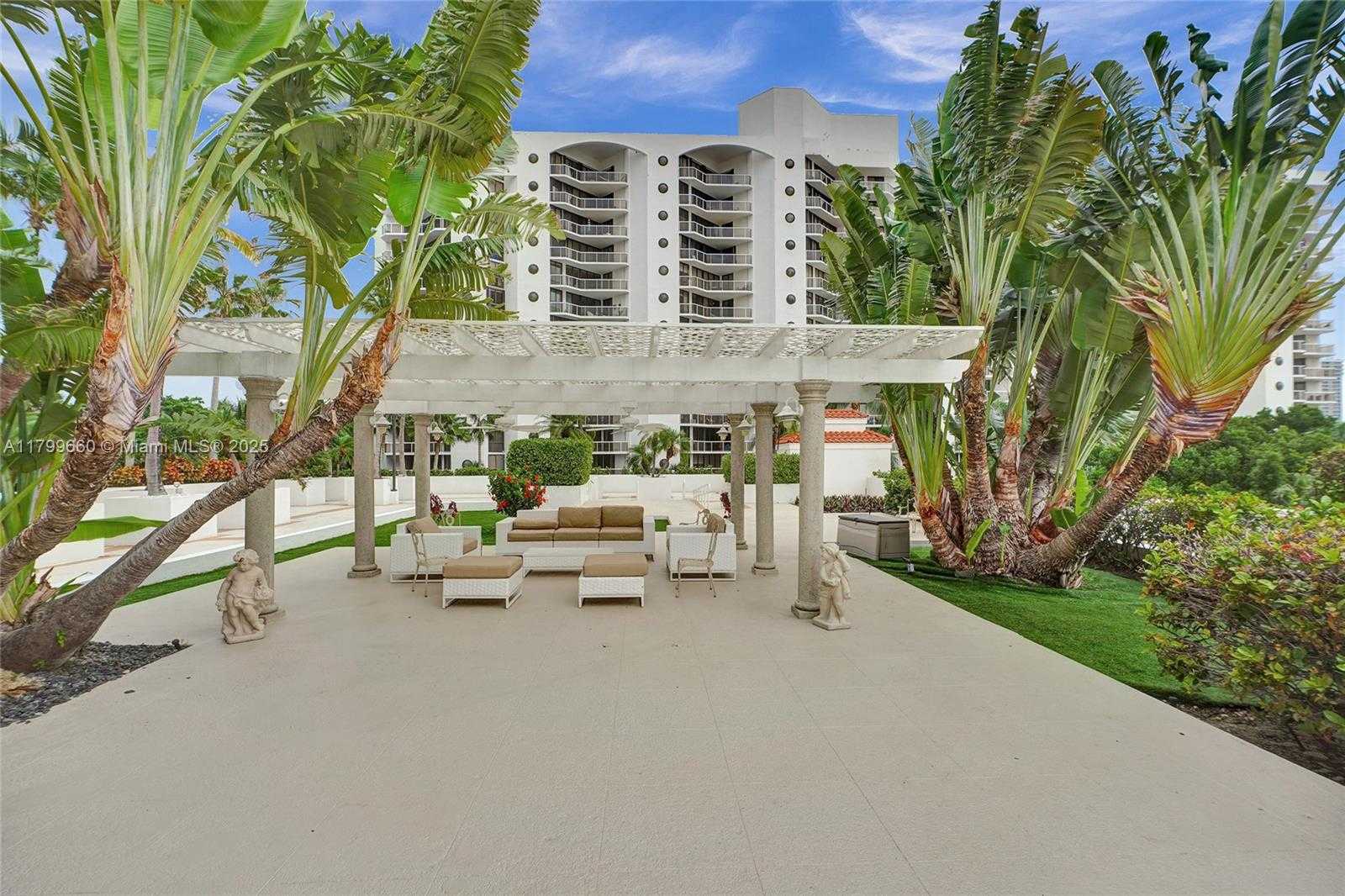 Small Image of 3598 YACHT CLUB DR #1101, Aventura Number 42