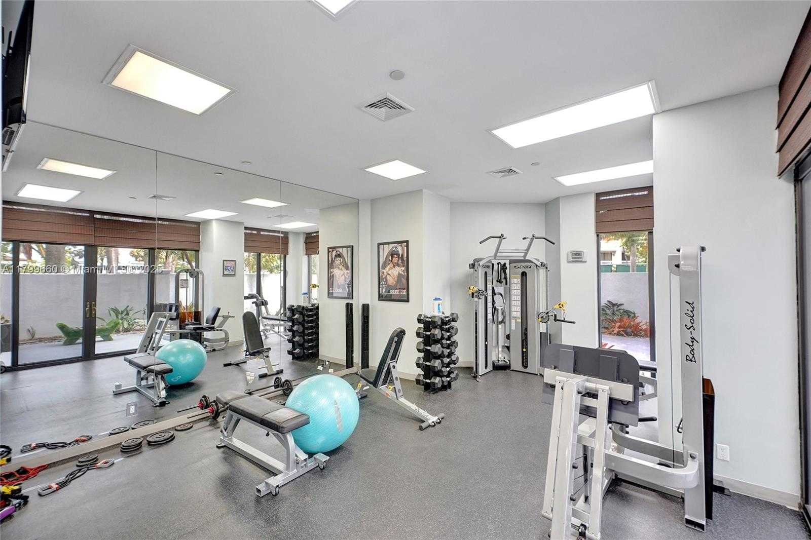 Small Image of 3598 YACHT CLUB DR #1101, Aventura Number 44