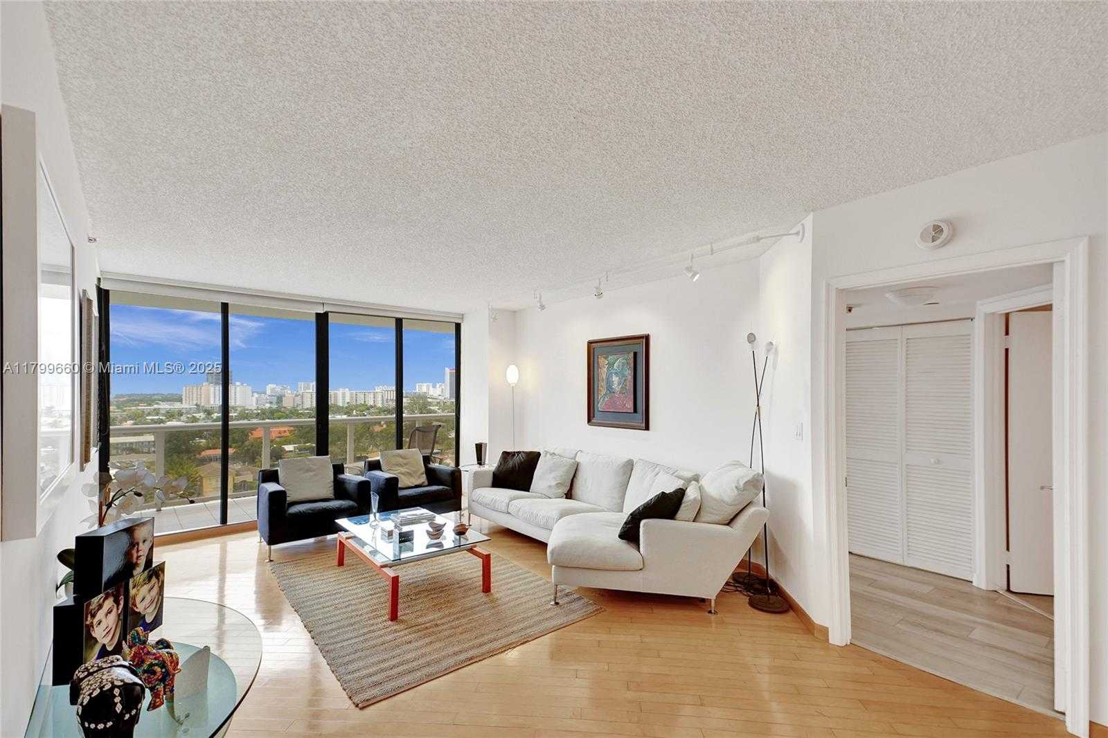 Small Image of 3598 YACHT CLUB DR #1101, Aventura Number 7