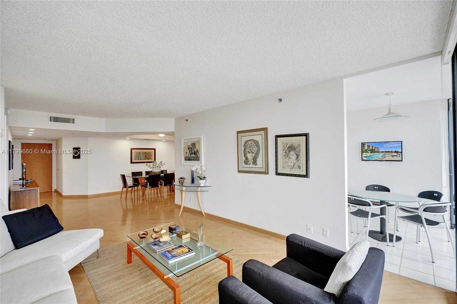 Small Image of 3598 YACHT CLUB DR #1101, Aventura Number 9