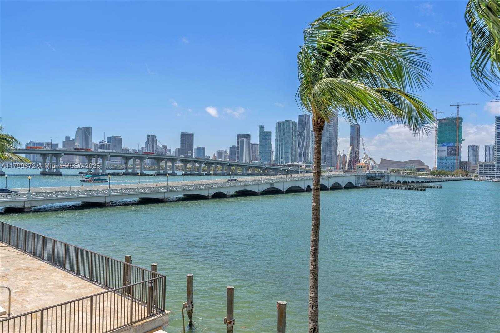 Small Image of 801 NORTH VENETIAN DR #208, Miami Beach Number 53