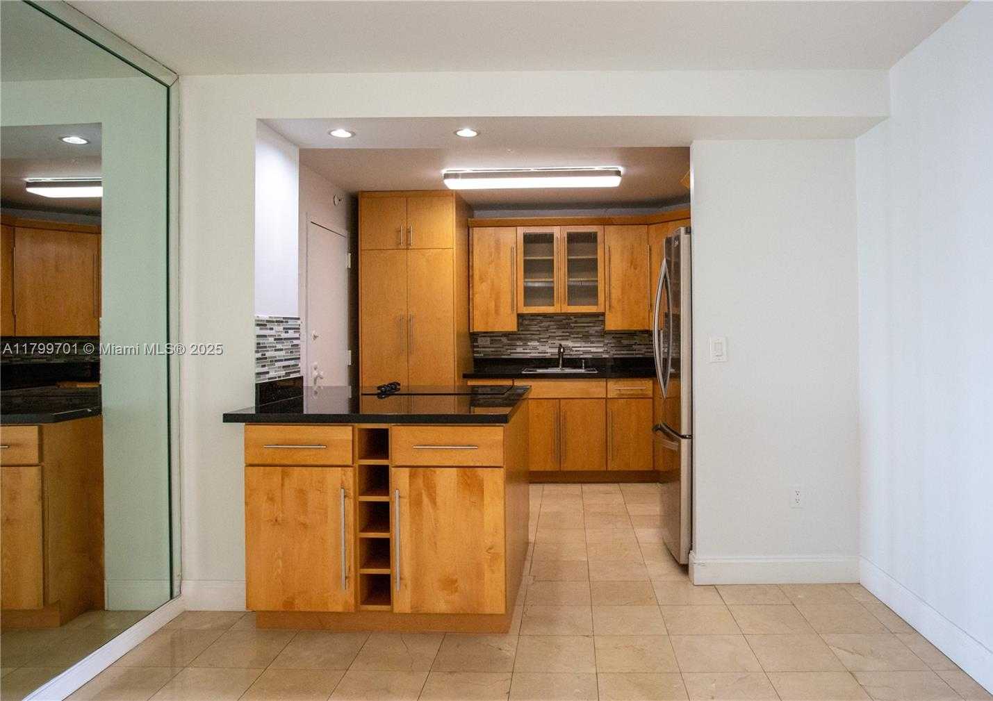 Small Image of 2333 BRICKELL AVE #609, Miami Number 2