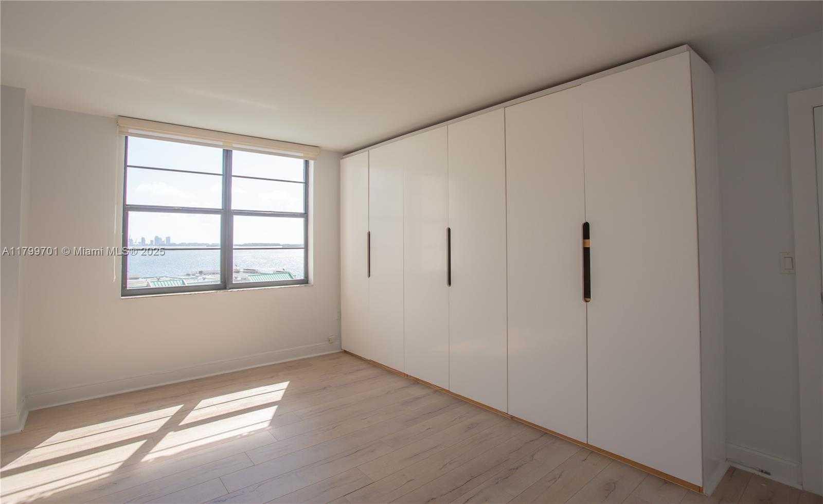 Small Image of 2333 BRICKELL AVE #609, Miami Number 9