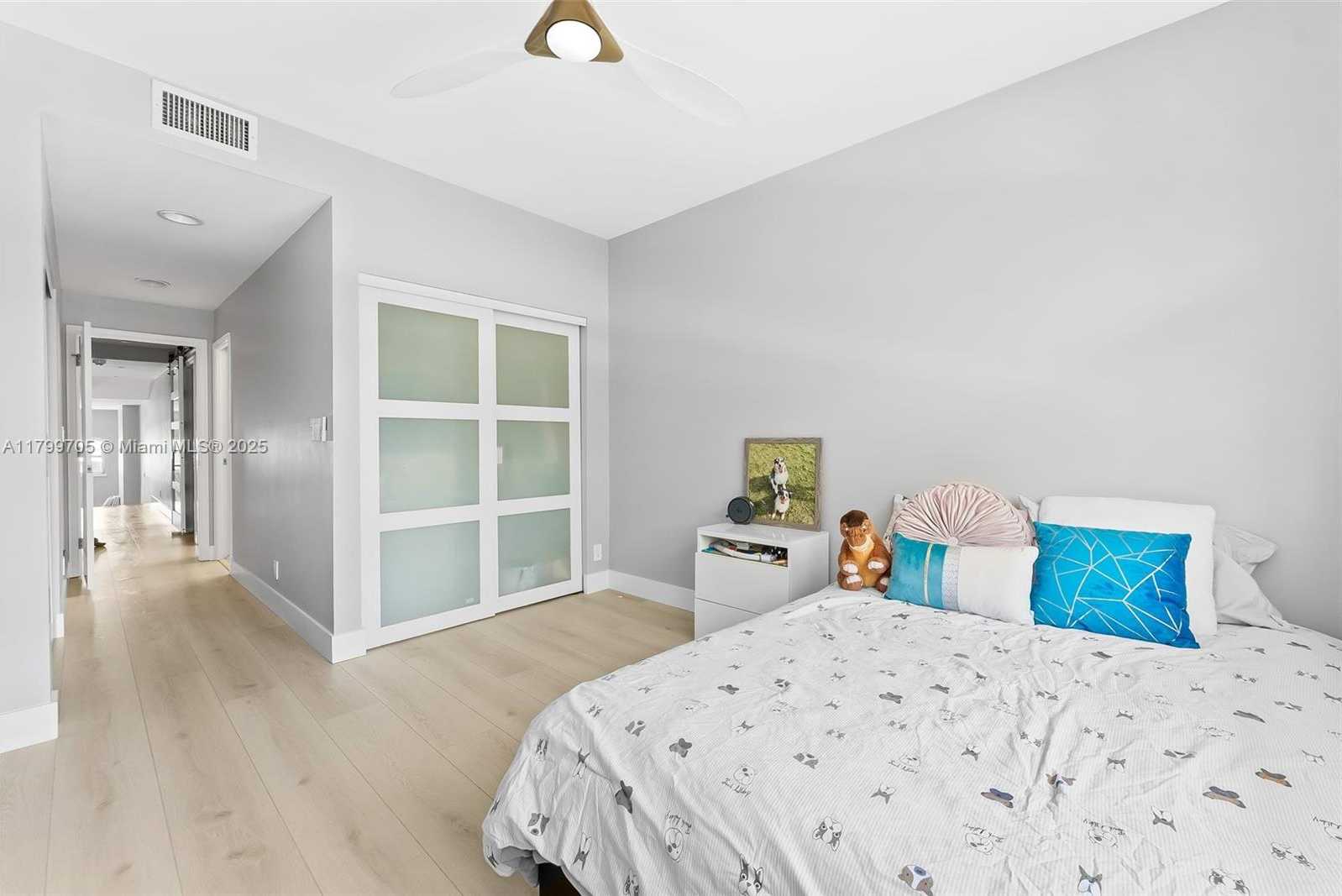 Small Image of 2719 NORTH EAST 15TH ST #3, Fort Lauderdale Number 17