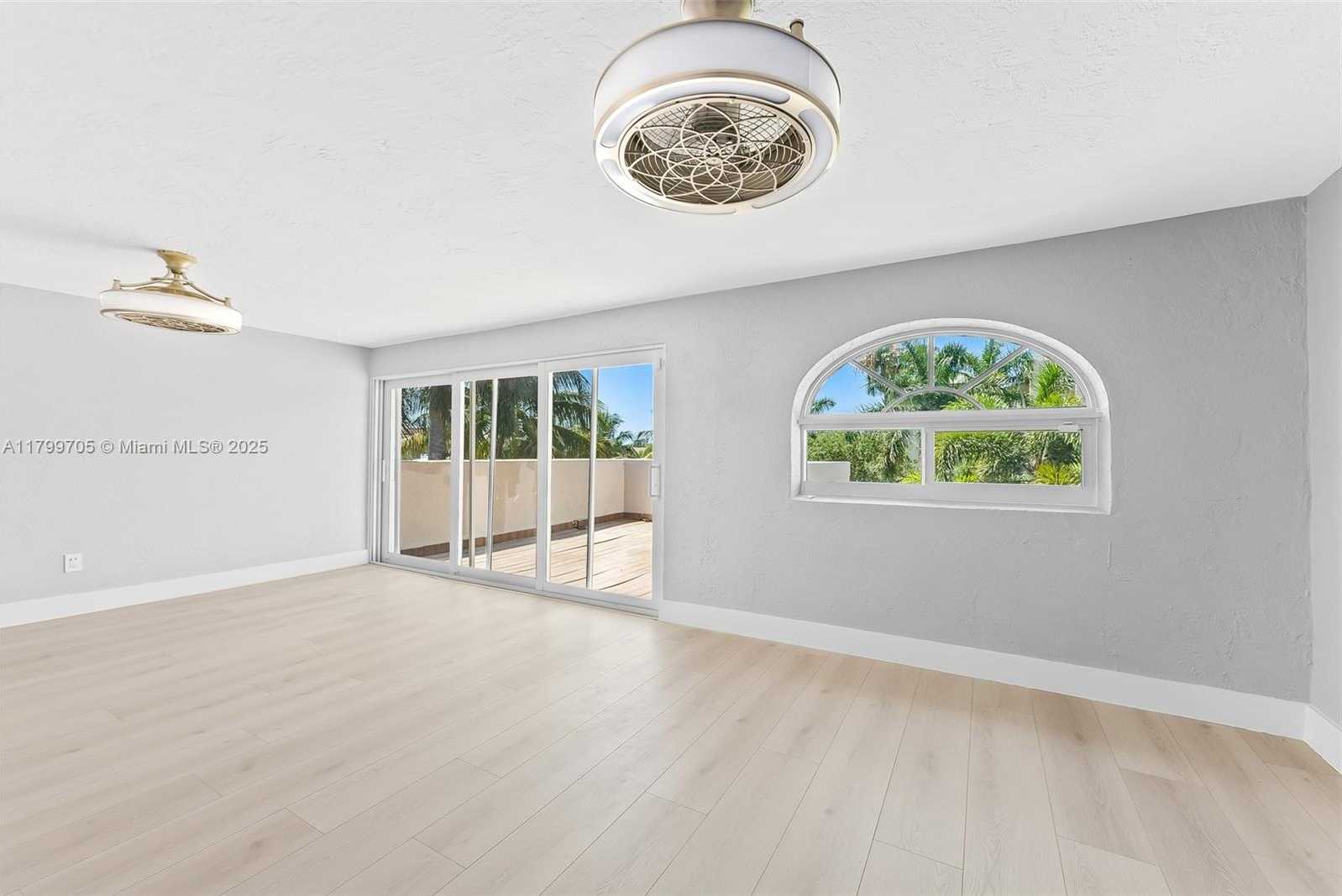 Small Image of 2719 NORTH EAST 15TH ST #3, Fort Lauderdale Number 26