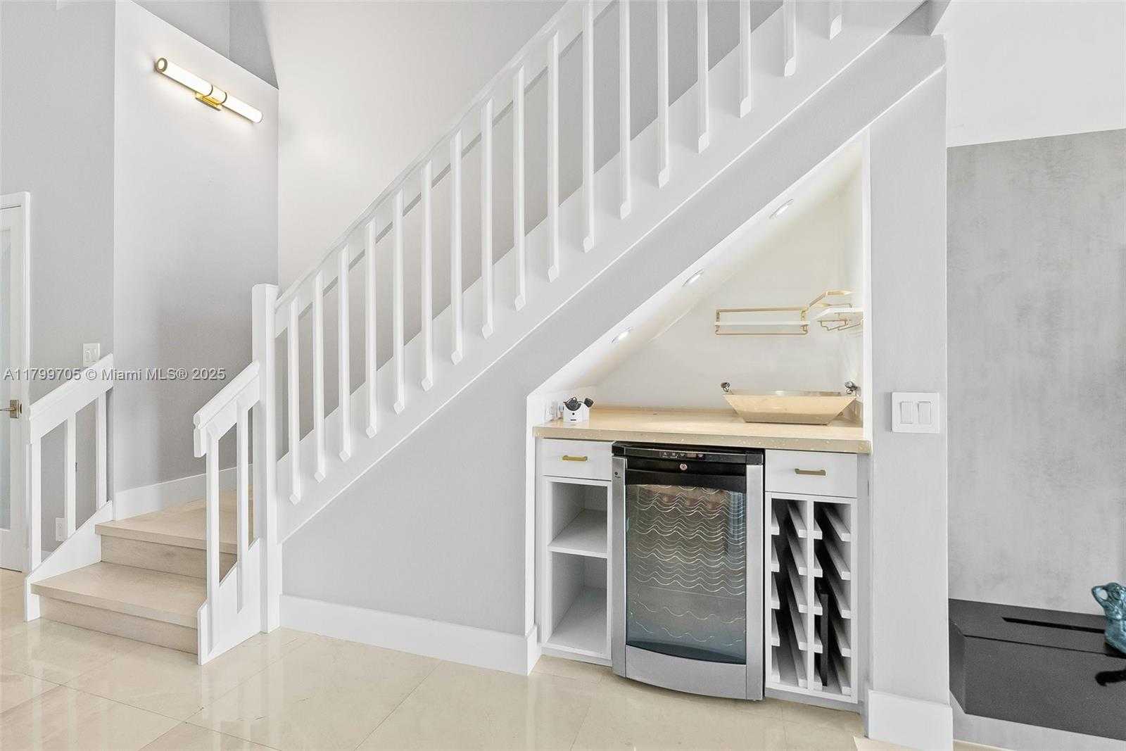 Small Image of 2719 NORTH EAST 15TH ST #3, Fort Lauderdale Number 8