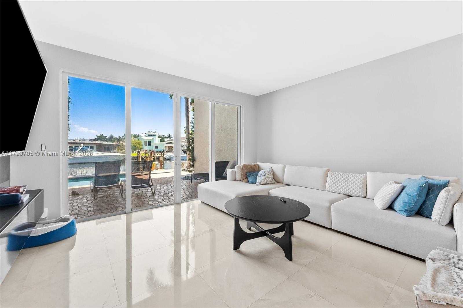 Small Image of 2719 NORTH EAST 15TH ST #3, Fort Lauderdale Number 9