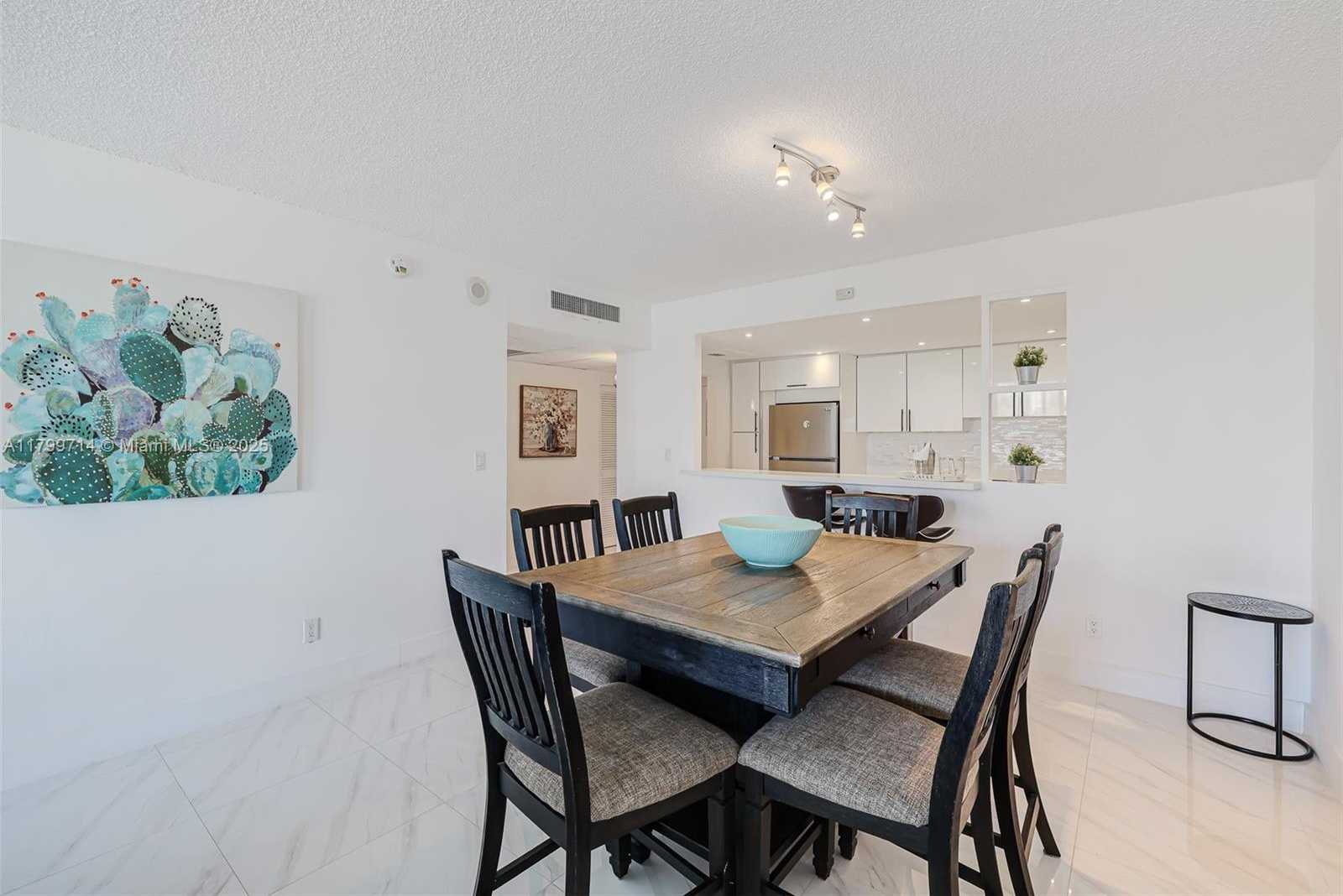 Small Image of 19370 COLLINS AVE #324, Sunny Isles Beach Number 12