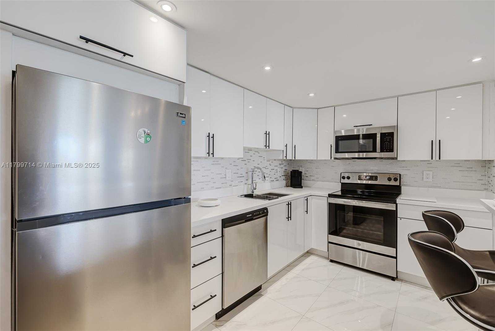 Small Image of 19370 COLLINS AVE #324, Sunny Isles Beach Number 16