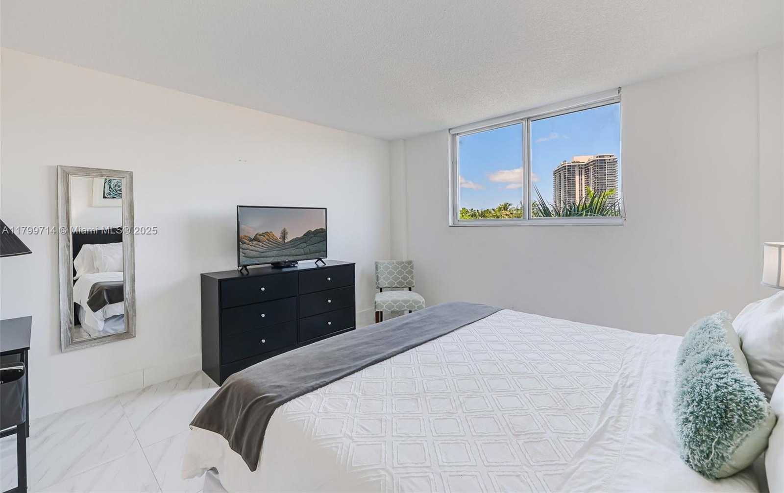 Small Image of 19370 COLLINS AVE #324, Sunny Isles Beach Number 23