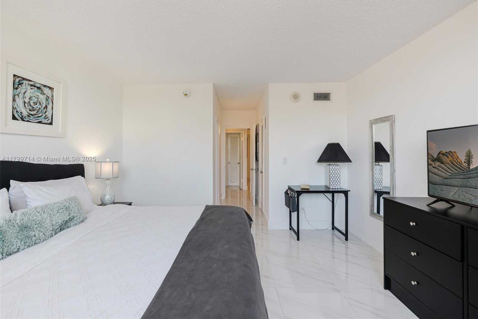 Small Image of 19370 COLLINS AVE #324, Sunny Isles Beach Number 25