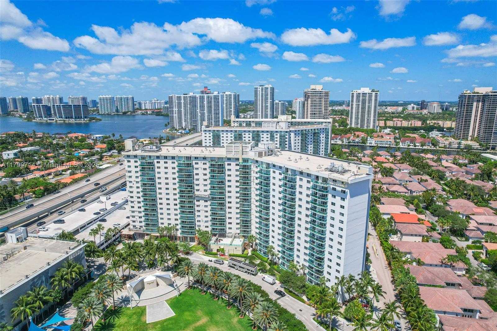 Small Image of 19370 COLLINS AVE #324, Sunny Isles Beach Number 39