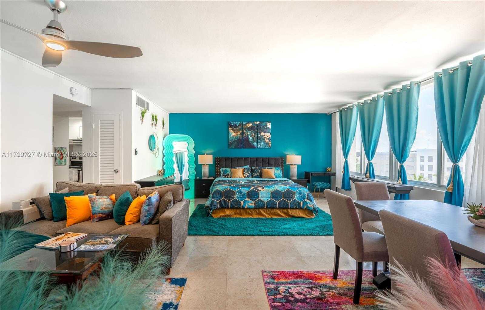 Small Image of 1000 WEST AVE #501, Miami Beach Number 2
