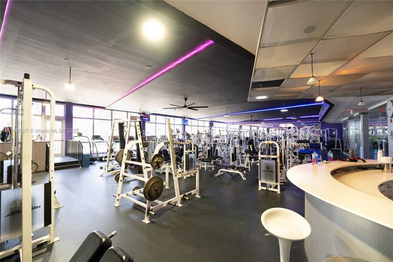 Small Image of 1000 WEST AVE #501, Miami Beach Number 20