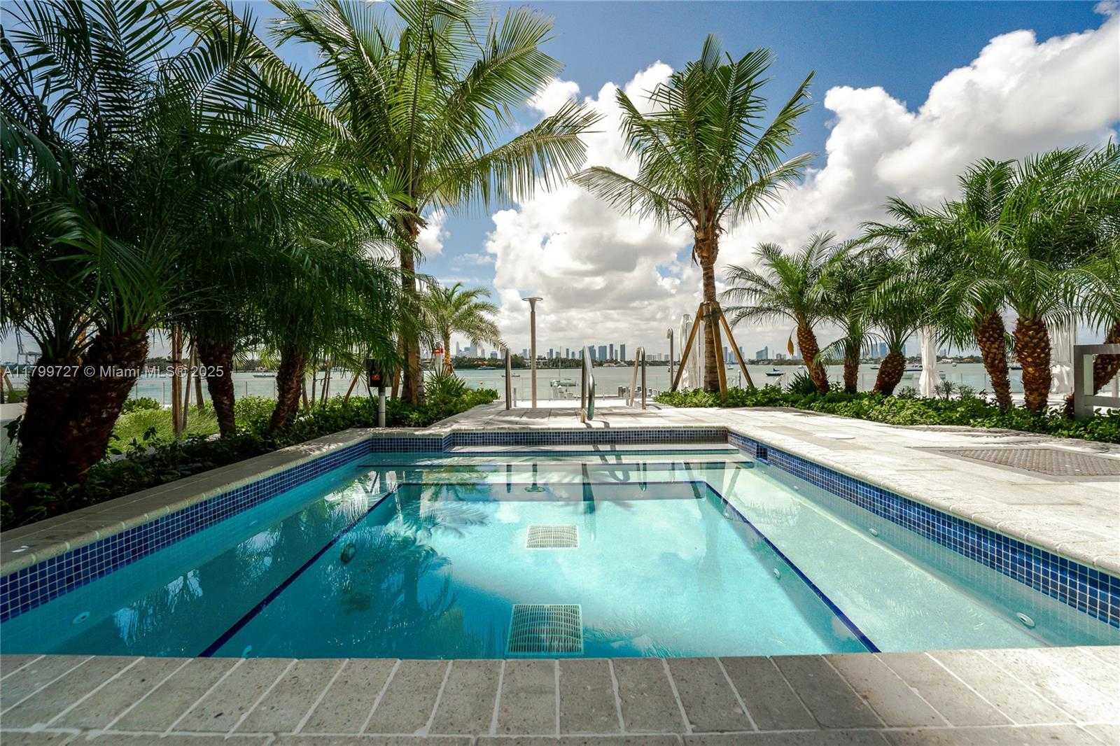 Small Image of 1000 WEST AVE #501, Miami Beach Number 25
