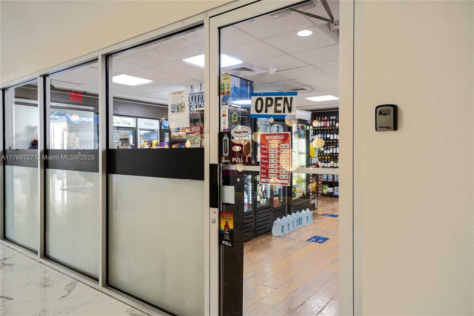 Small Image of 1000 WEST AVE #501, Miami Beach Number 35