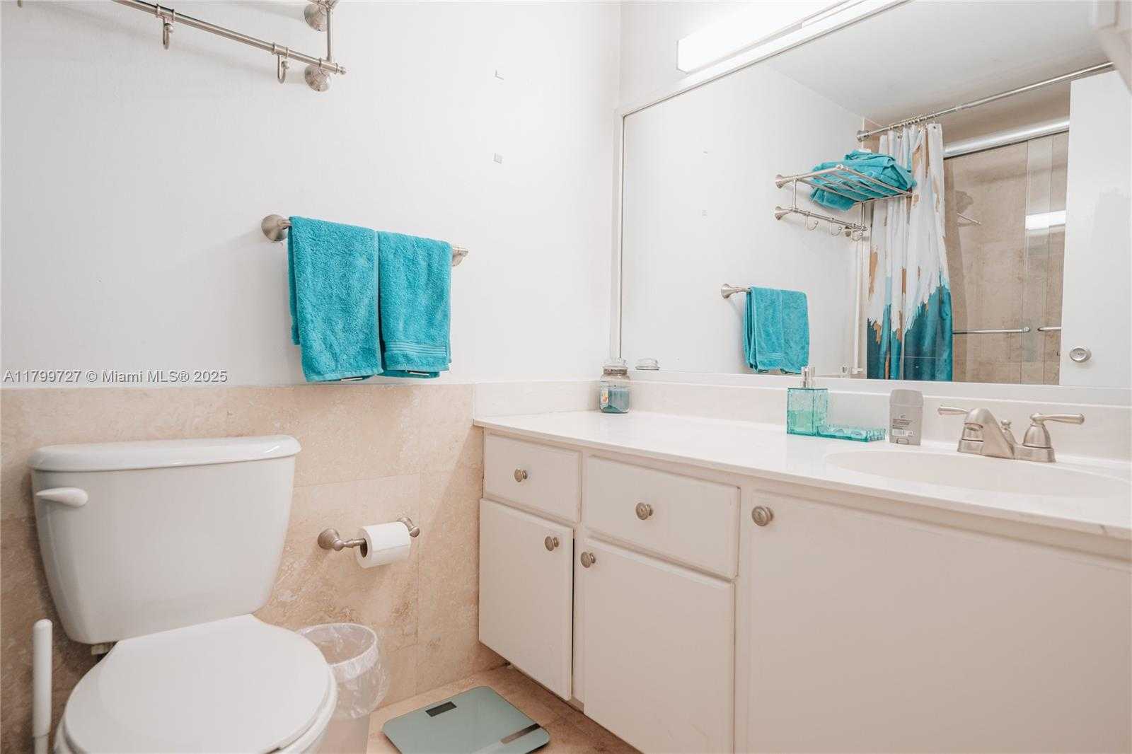 Small Image of 1000 WEST AVE #501, Miami Beach Number 6