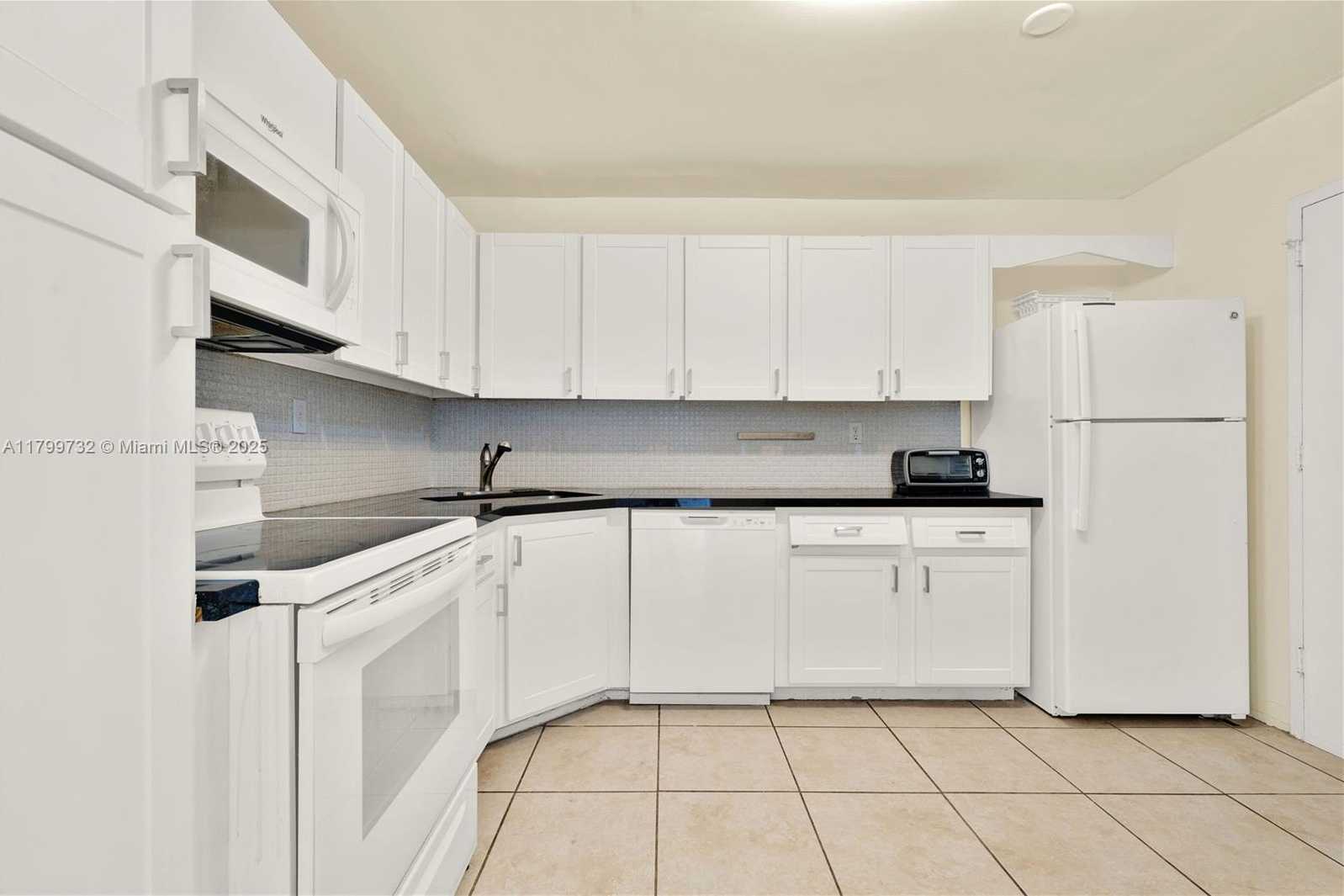 Small Image of 2750 NORTH EAST 183RD ST #504, Aventura Number 20