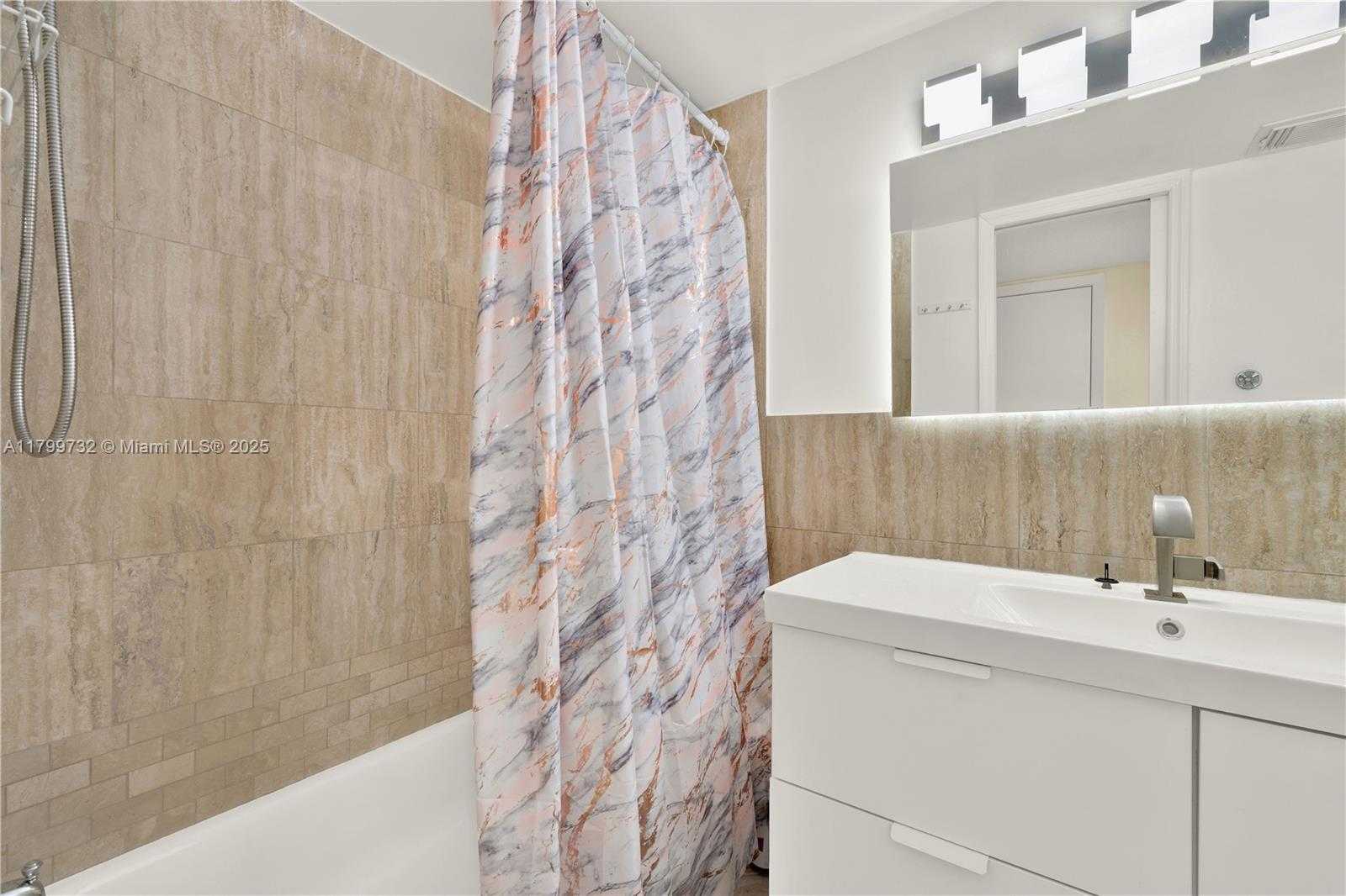 Small Image of 2750 NORTH EAST 183RD ST #504, Aventura Number 22