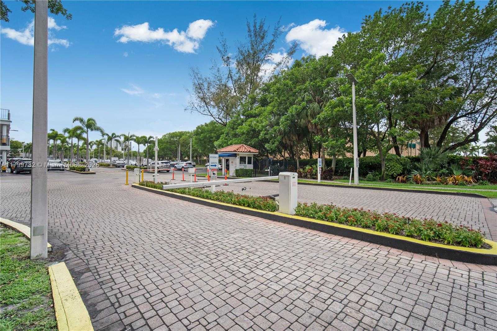 Small Image of 2750 NORTH EAST 183RD ST #504, Aventura Number 3
