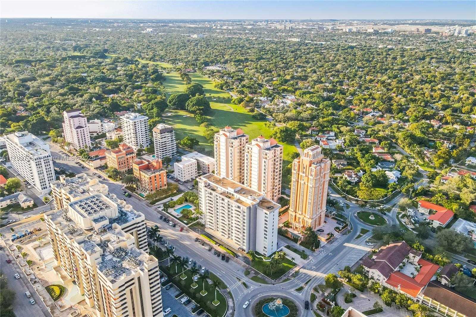 Small Image of 625 BILTMORE WAY #905, Coral Gables Number 16