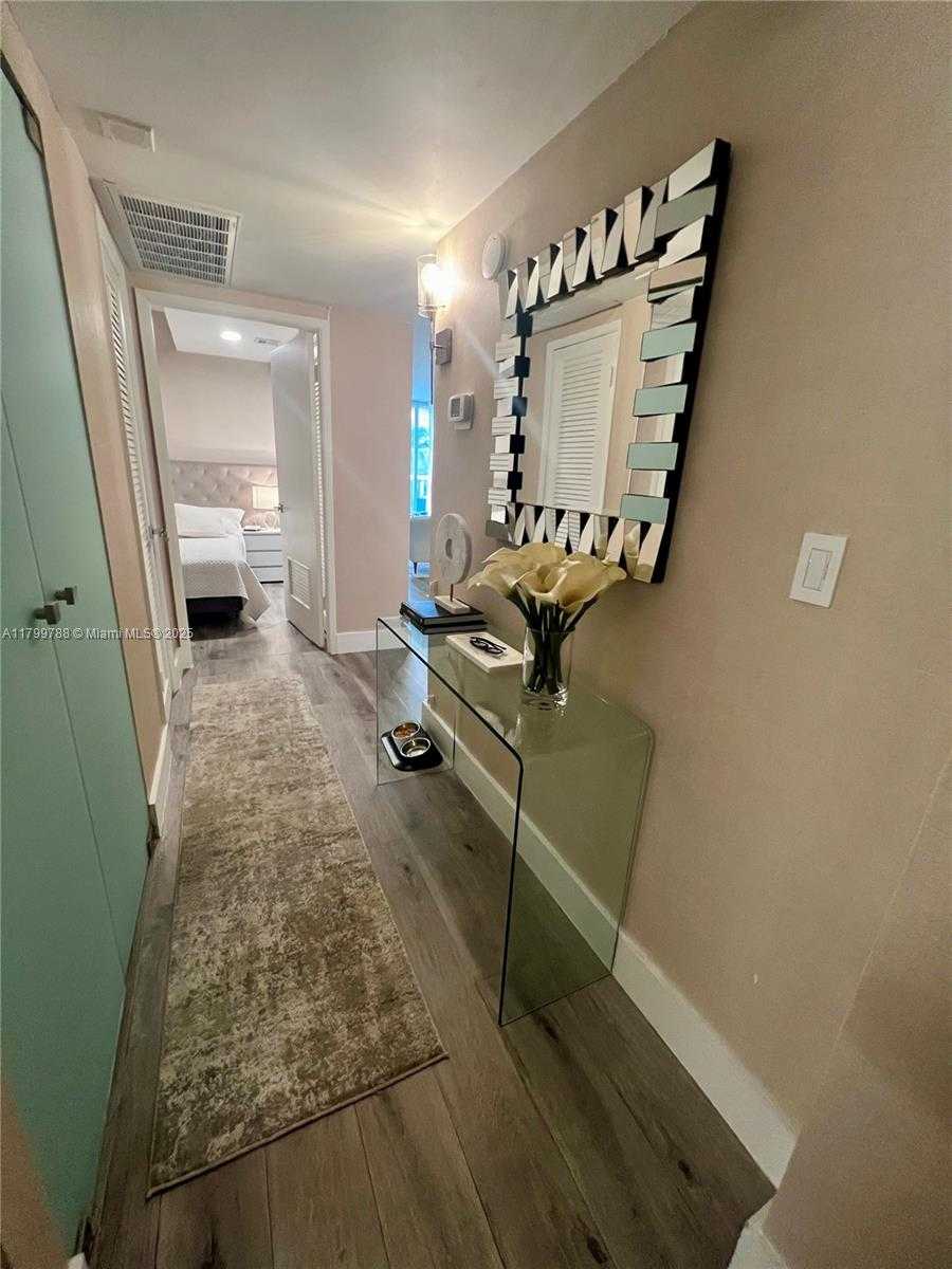 Small Image of 19390 COLLINS AVE #303, Sunny Isles Beach Number 4