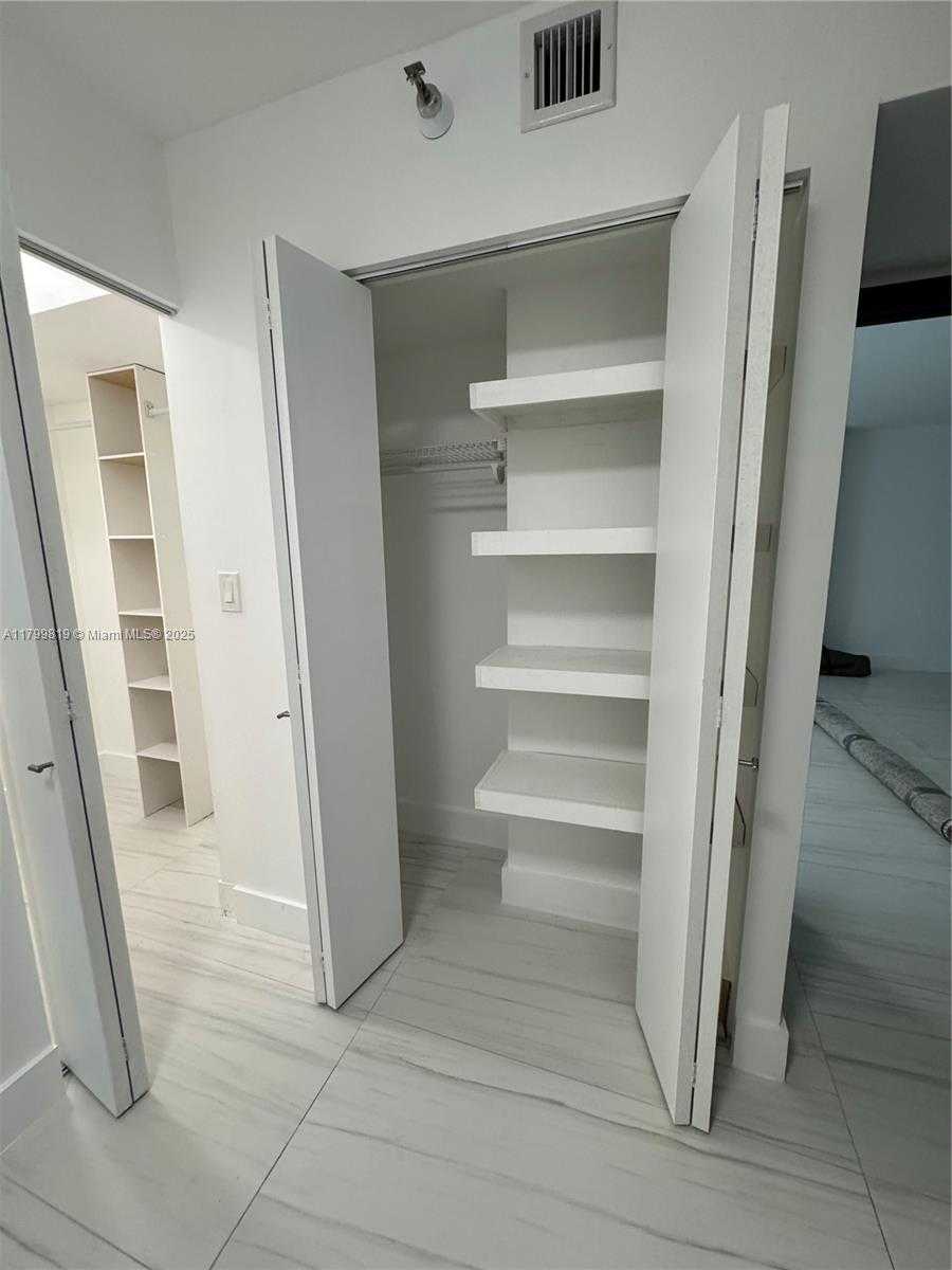 Small Image of 20505 EAST COUNTRY CLUB DR #1436, Aventura Number 13