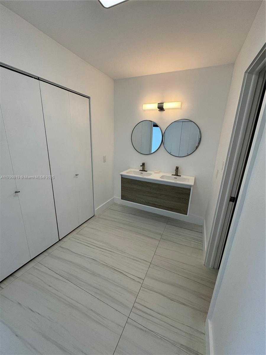 Small Image of 20505 EAST COUNTRY CLUB DR #1436, Aventura Number 16