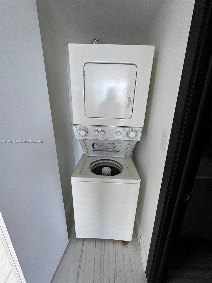 Small Image of 20505 EAST COUNTRY CLUB DR #1436, Aventura Number 24