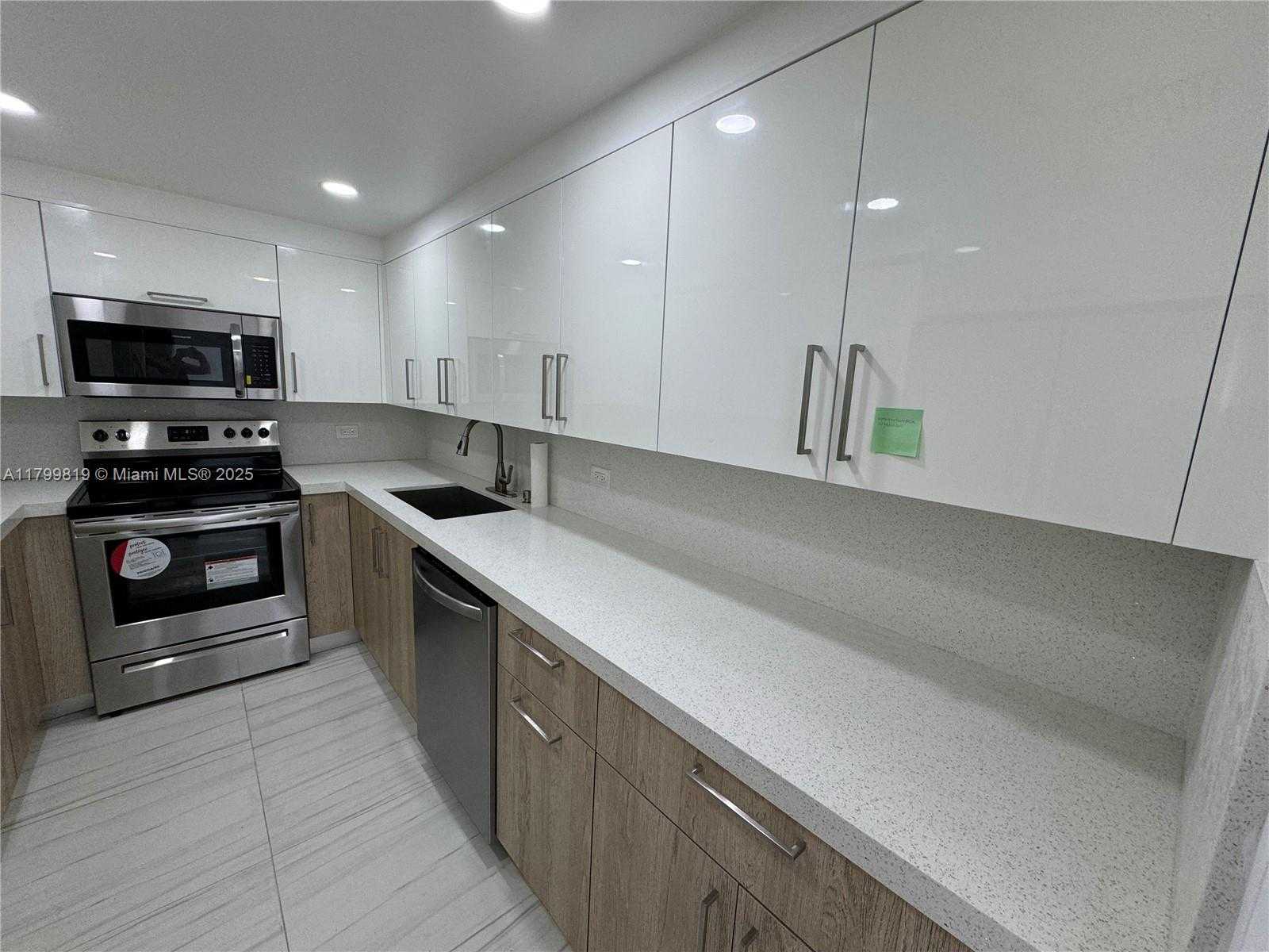 Small Image of 20505 EAST COUNTRY CLUB DR #1436, Aventura Number 5