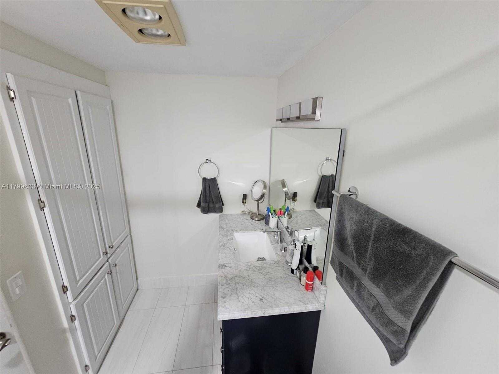 Small Image of 3850 WASHINGTON ST #704, Hollywood Number 29