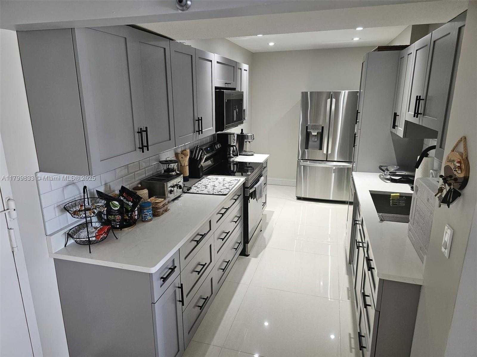 Small Image of 3850 WASHINGTON ST #704, Hollywood Number 43