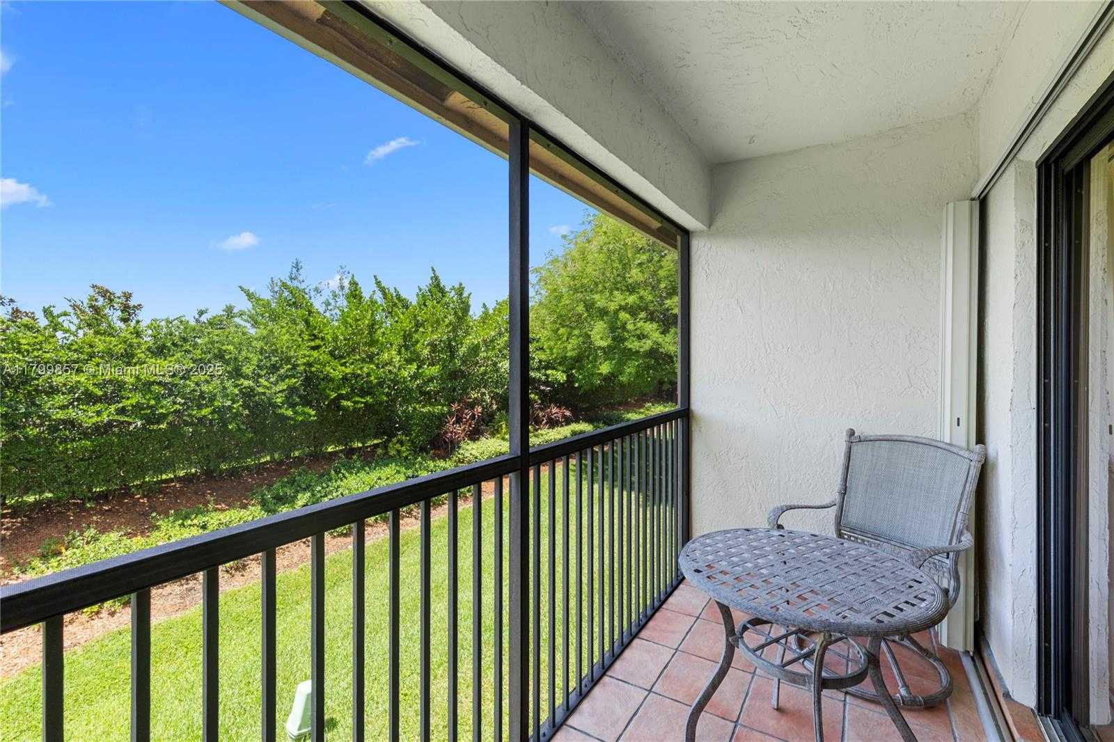 Small Image of 16624 GREENS EDGE CIR #75, Weston Number 23