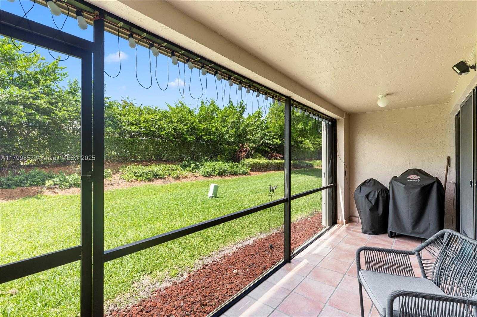 Small Image of 16624 GREENS EDGE CIR #75, Weston Number 41