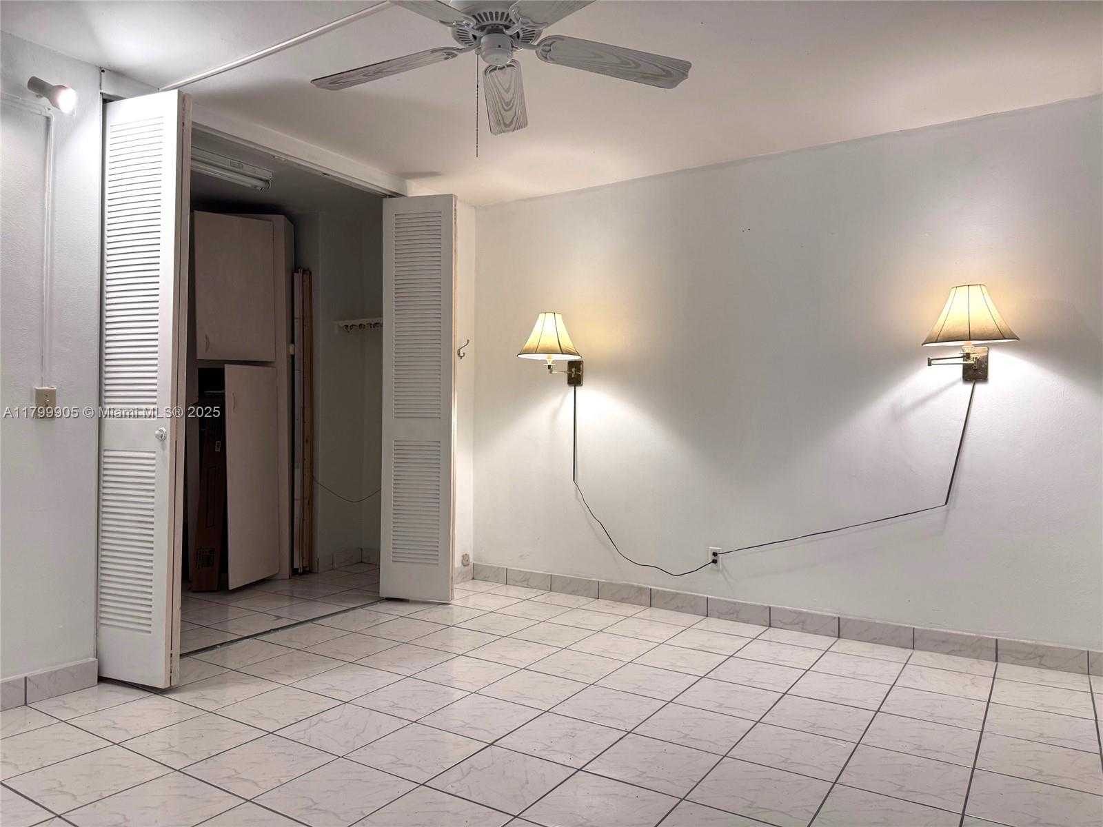 Small Image of 1936 SOUTH OCEAN DR #8D, Hallandale Beach Number 12