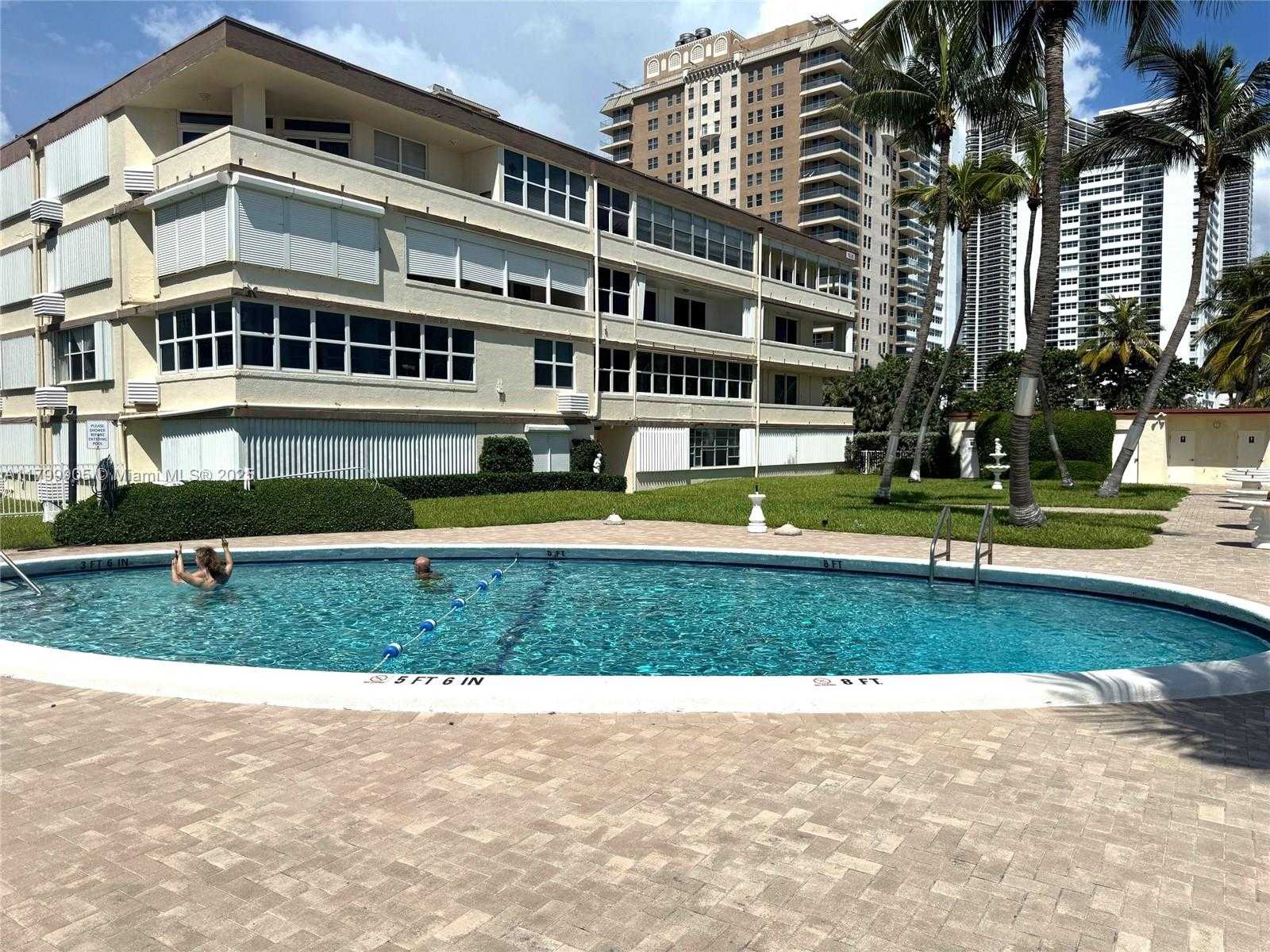 Small Image of 1936 SOUTH OCEAN DR #8D, Hallandale Beach Number 19