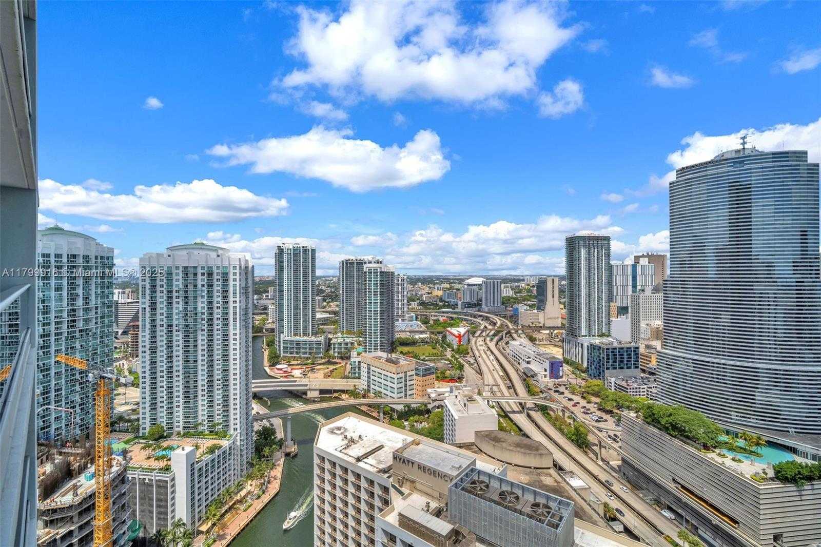 Small Image of 200 BISCAYNE BOULEVARD WAY #4012, Miami Number 17