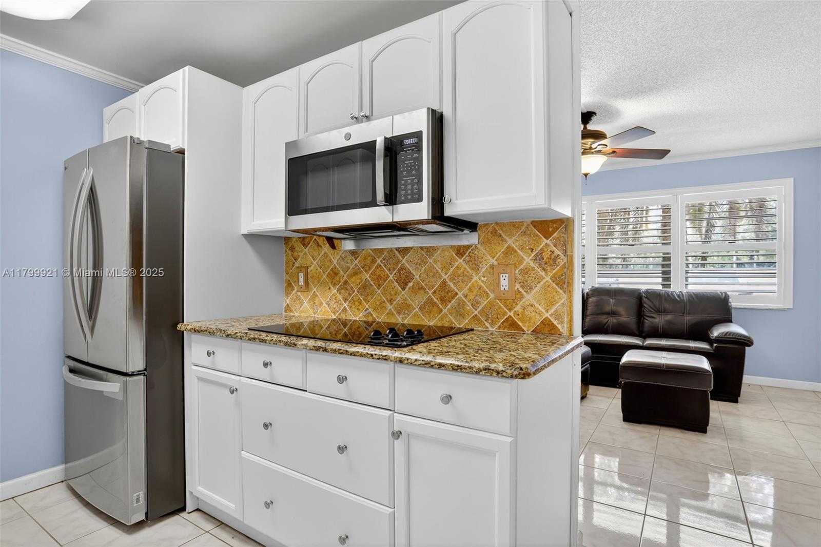 Small Image of 2405 ANTIGUA CIR #E1, Coconut Creek Number 3
