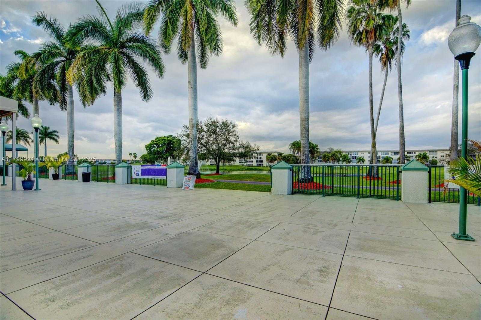 Small Image of 2405 ANTIGUA CIR #E1, Coconut Creek Number 38