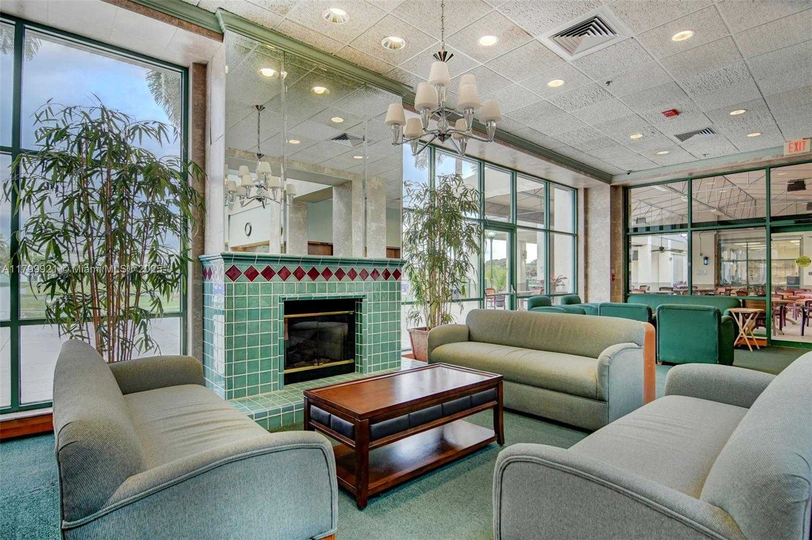 Small Image of 2405 ANTIGUA CIR #E1, Coconut Creek Number 41