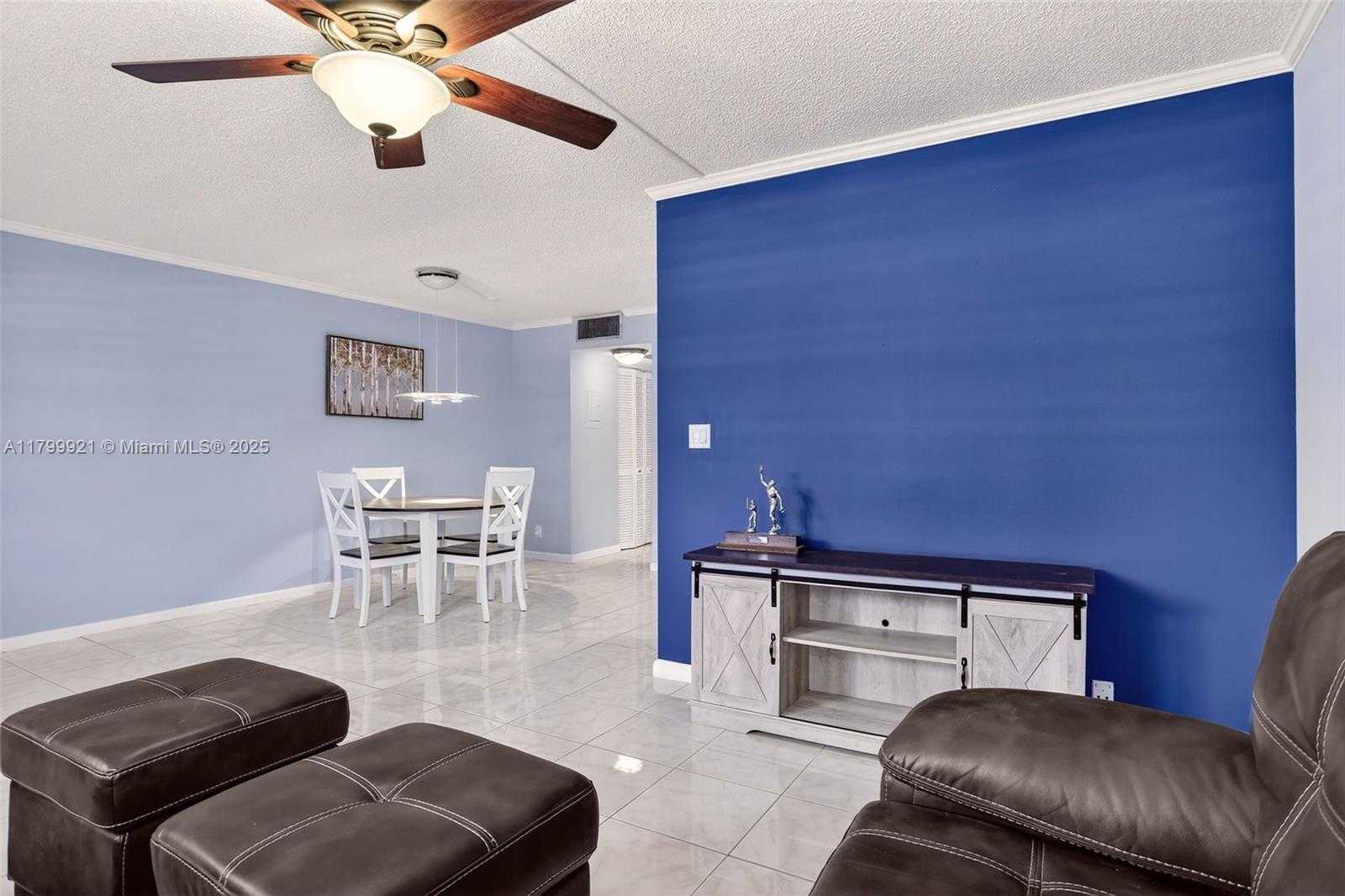 Small Image of 2405 ANTIGUA CIR #E1, Coconut Creek Number 7