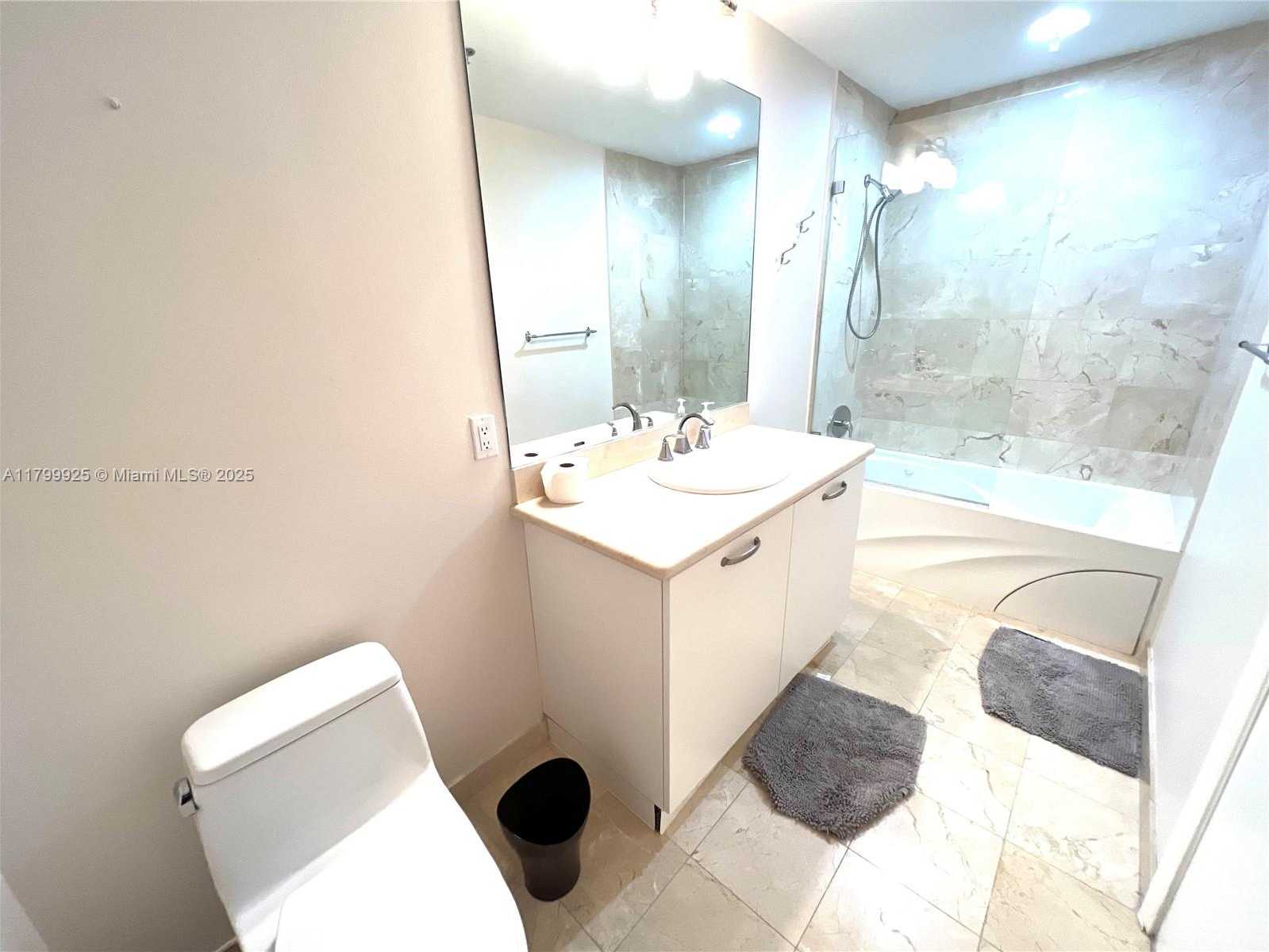 Small Image of 6515 COLLINS AVE #1801, Miami Beach Number 10