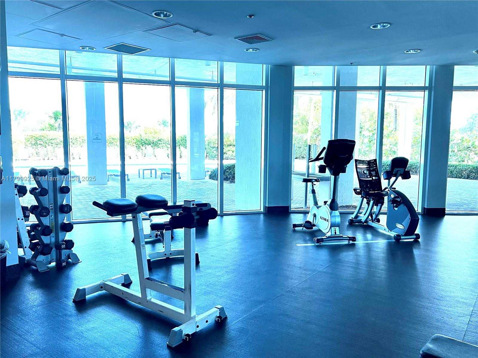 Small Image of 6515 COLLINS AVE #1801, Miami Beach Number 16