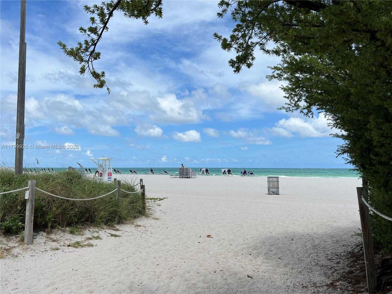 Small Image of 6515 COLLINS AVE #1801, Miami Beach Number 20