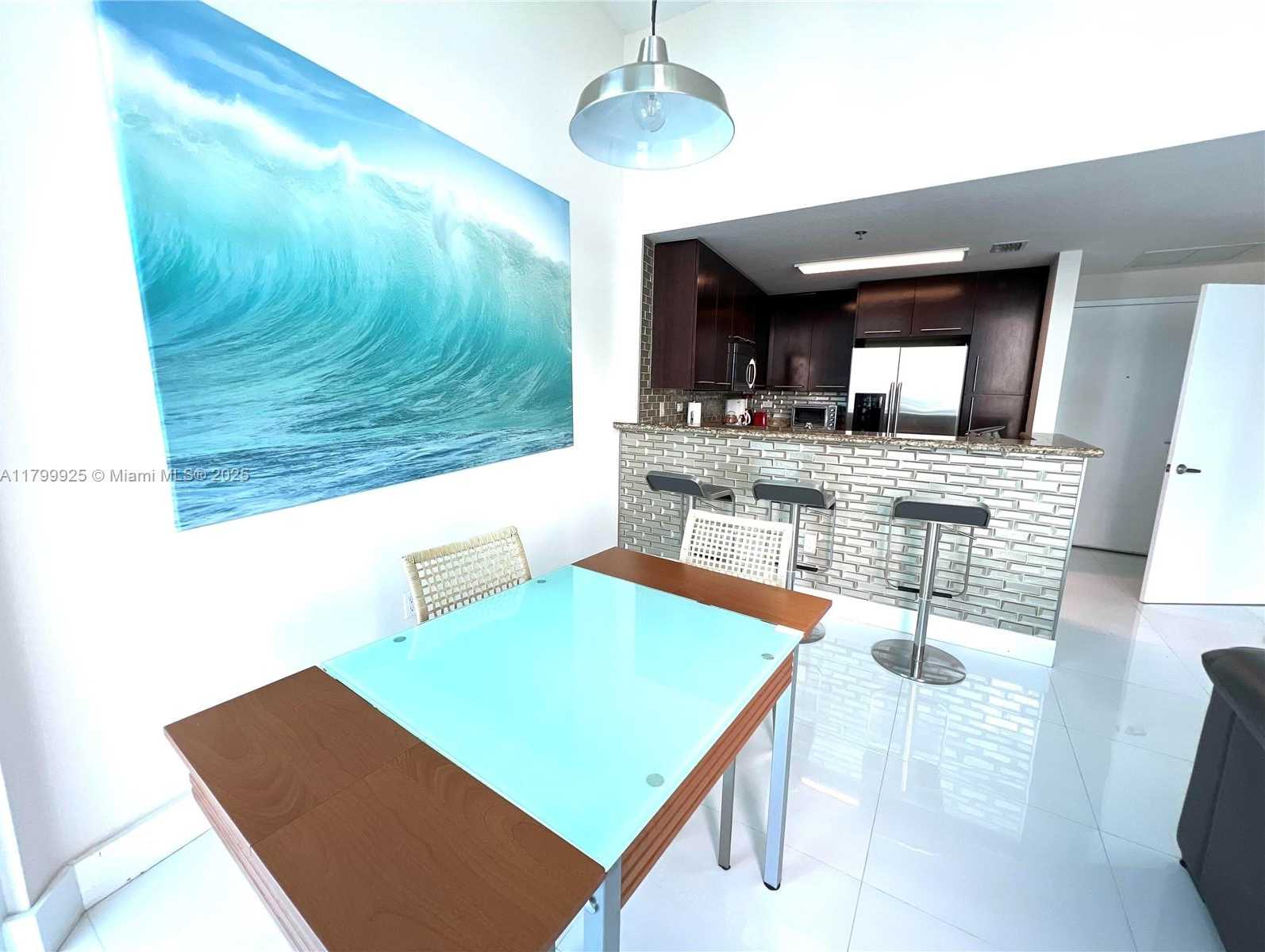 Small Image of 6515 COLLINS AVE #1801, Miami Beach Number 5