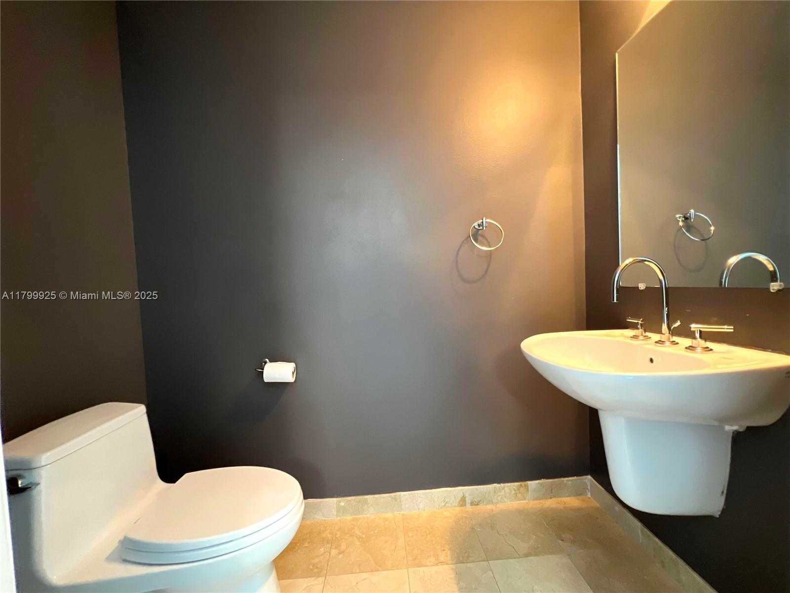Small Image of 6515 COLLINS AVE #1801, Miami Beach Number 8