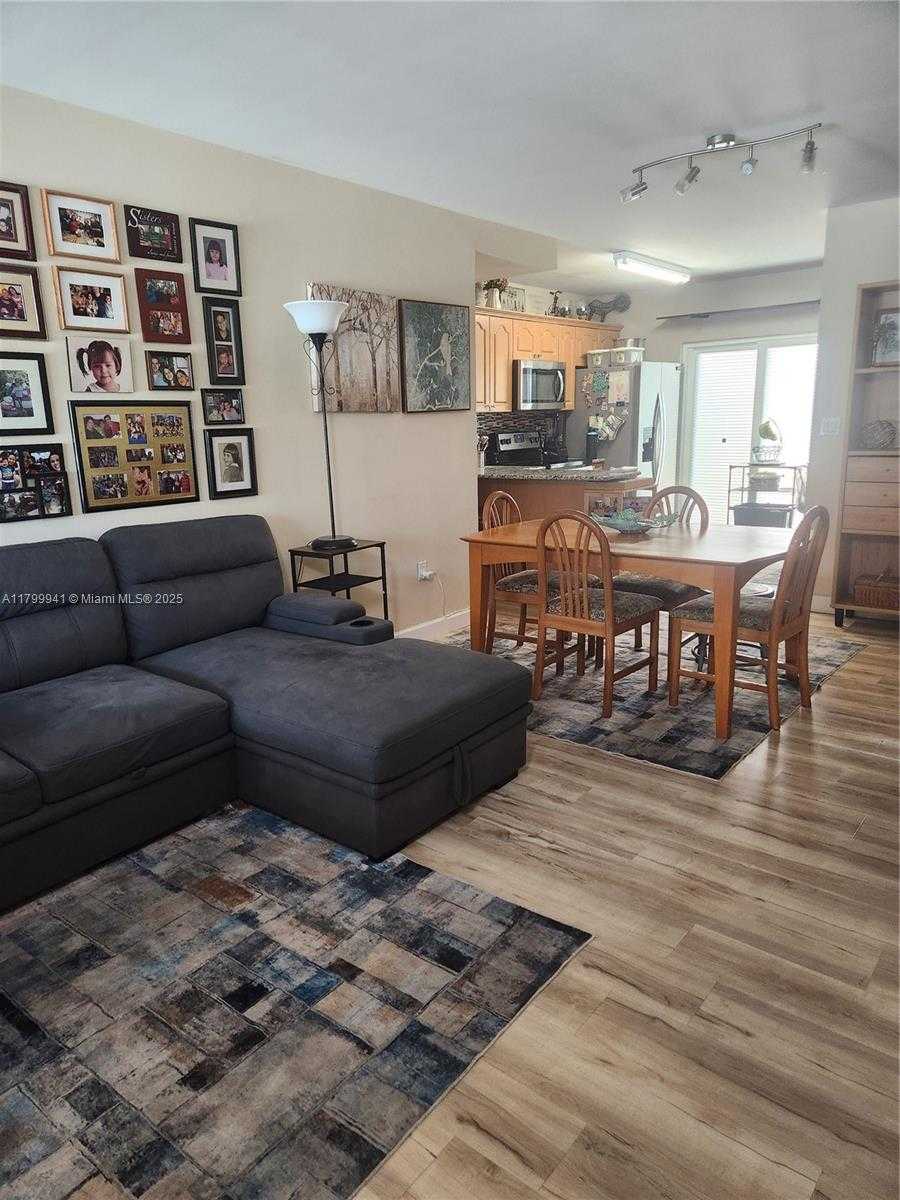 Small Image of 8041 Lake Dr, Doral, FL 33166, USA Number 3